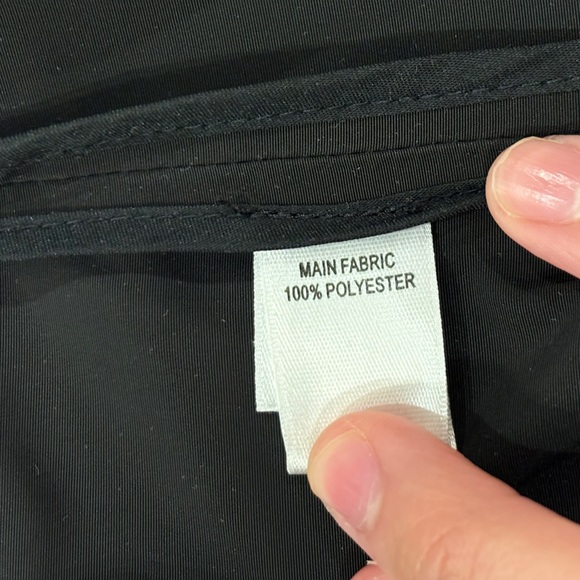 ST. JOHN Size Medium Jacket Black Full Zip Elastic Waist Lightweight Women - Picture 7 of 16